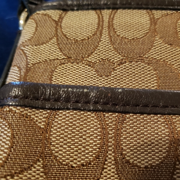 Coach purse - Picture 4 of 5